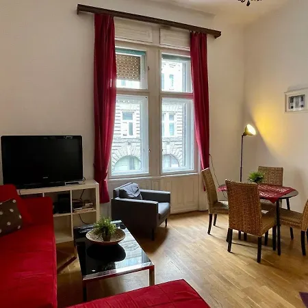 Iza Bella Classic Romantica Spacious 2br Appartement *