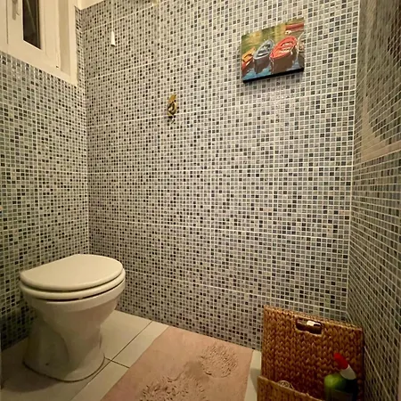 Iza Bella Classic Romantica Spacious 2br Apartman